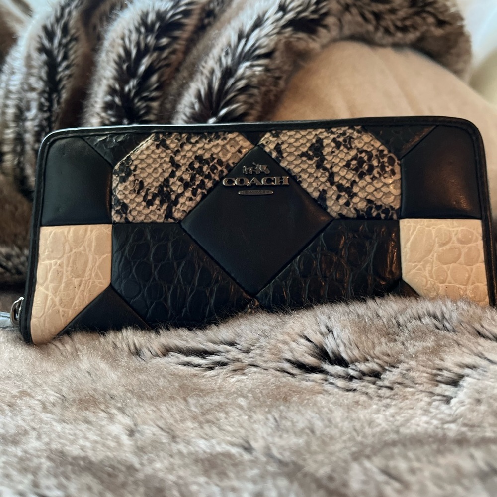 Coach wallet